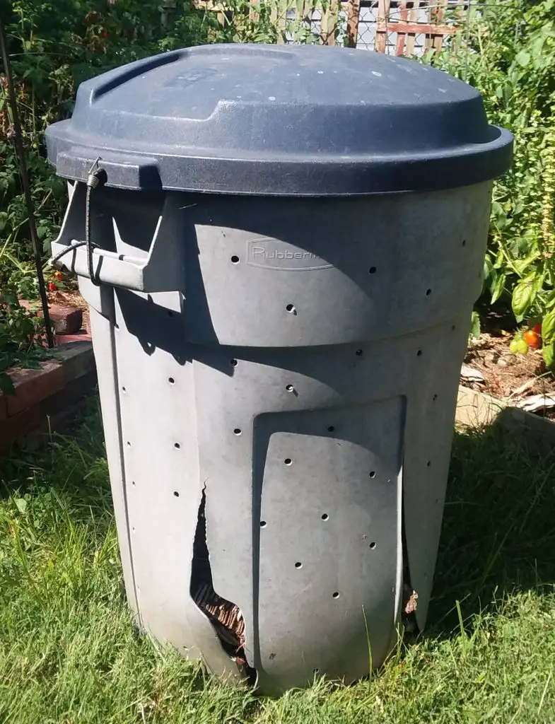 Trash can compost bin