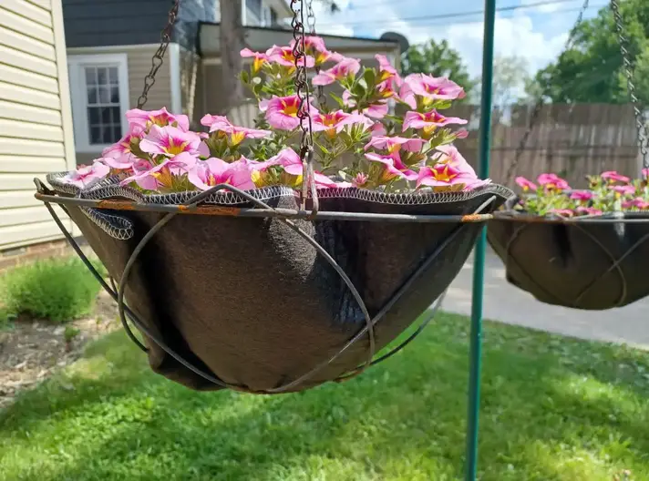 Fabric flower basket liners from EZ Swap Pots